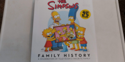 Book - Simpsons Family History (25 Years)